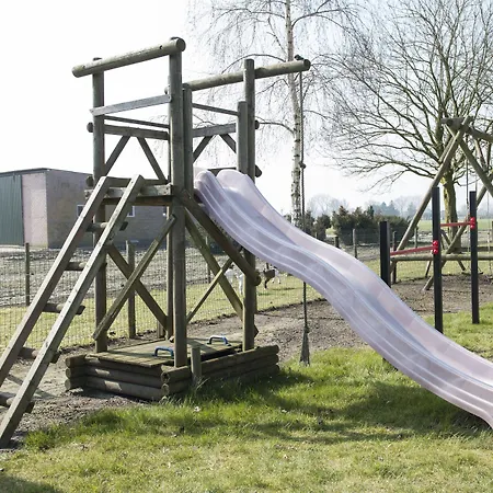 Pensión Logeren Bij Heeren Made