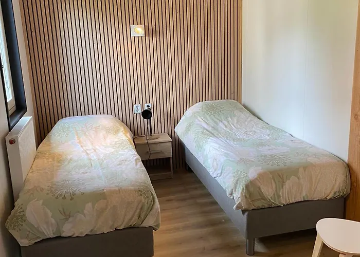 罗根凡麒麟住宿加早餐旅馆 招待所