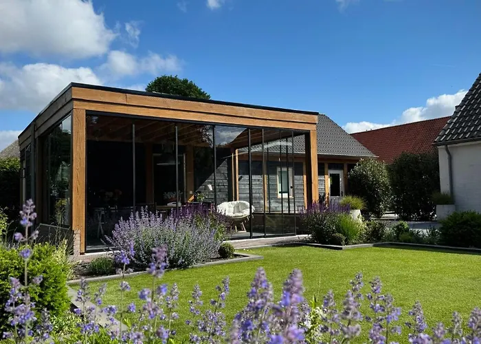 罗根凡麒麟住宿加早餐旅馆 3* 马德