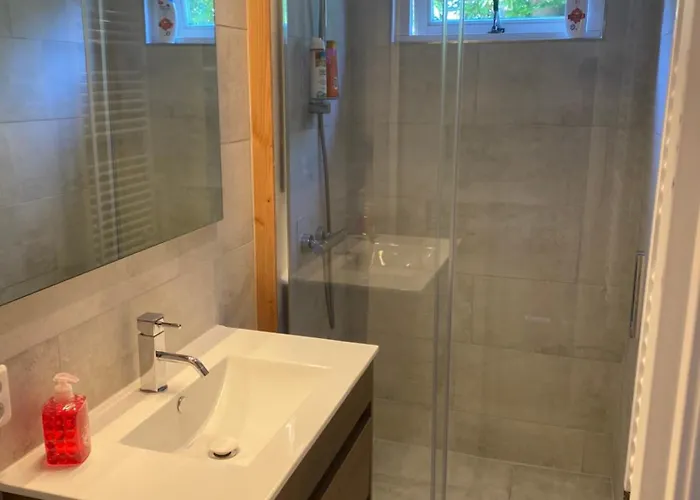 罗根凡麒麟住宿加早餐旅馆 3*