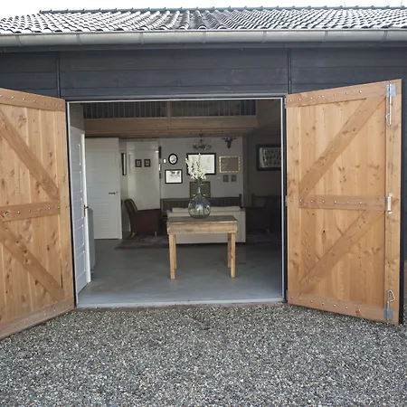 罗根凡麒麟住宿加早餐旅馆 招待所 马德