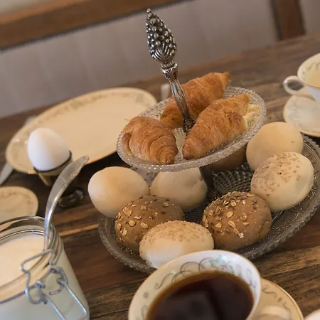 罗根凡麒麟住宿加早餐旅馆 马德