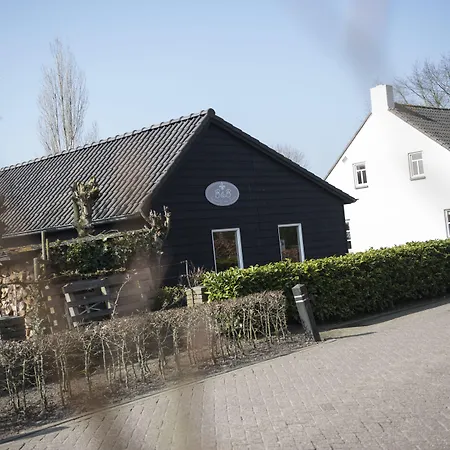 Logeren Bij Van Heeren 3*